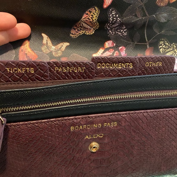 NEW! Aldo travel wallet - Picture 5 of 6